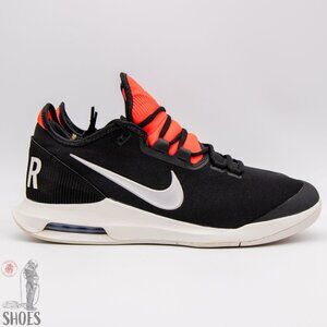 Nike Men's Black and Red Athletic Shoes